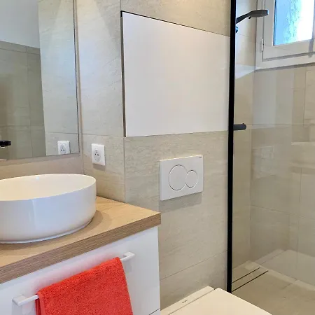 Daire Cosy And Bright Studio, Full Equipment, Earth Old Town Antibes